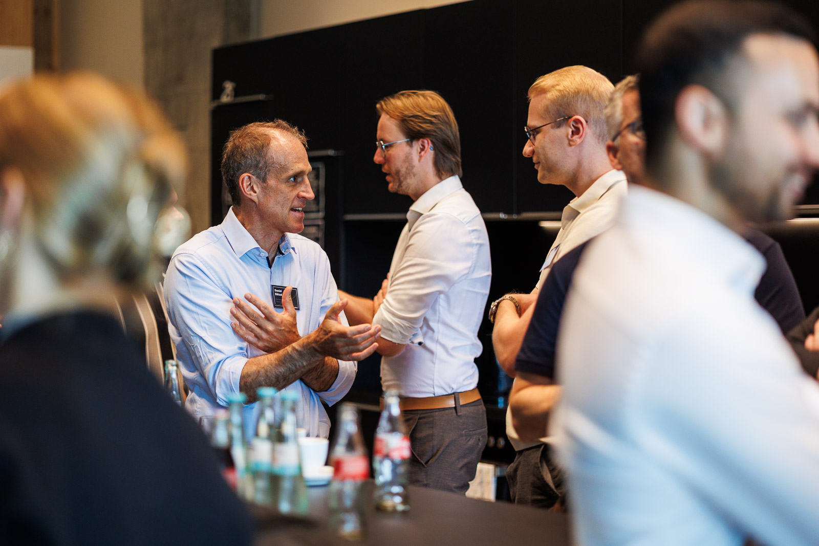 Geschäftsführer und Entscheider beim Managementforum der LMIS AG in Osnabrück im Gespräch